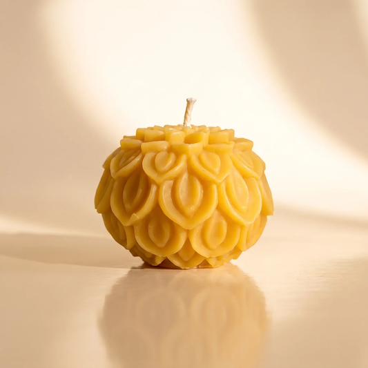 Beeswax Leaf Ball Candle